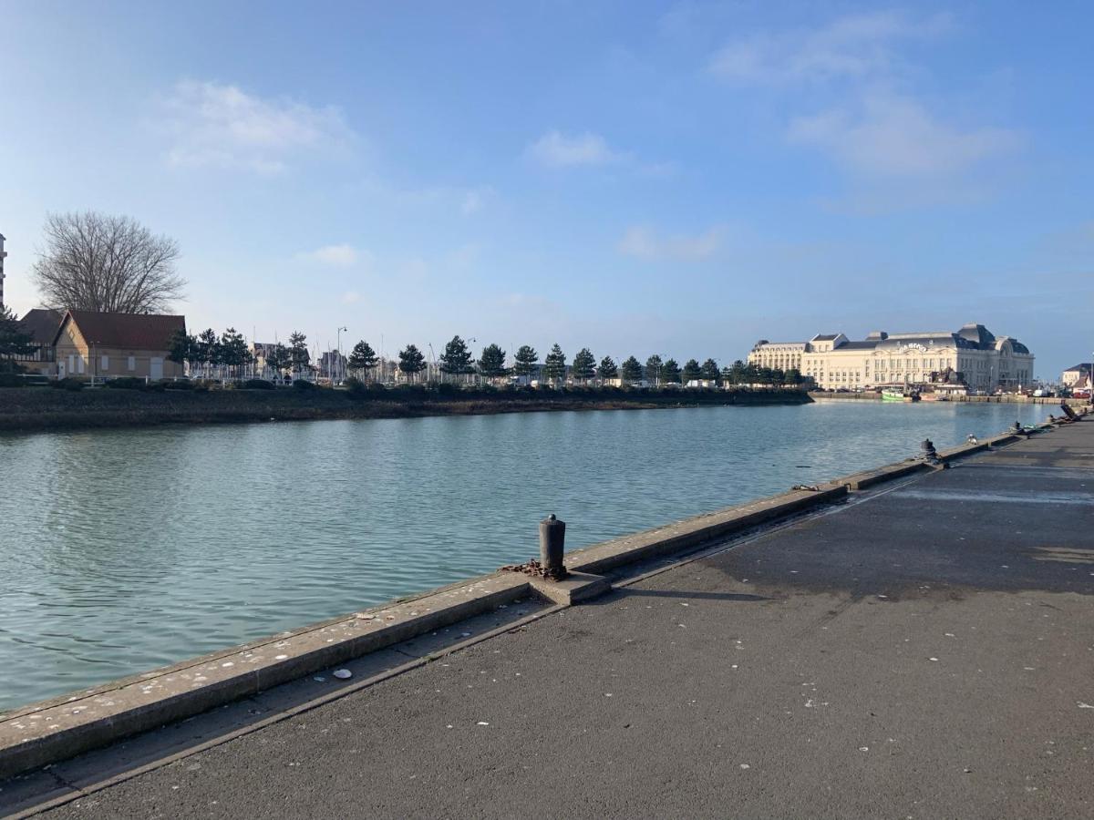 Hauteurs De Trouville - Studio Avec Terrasse Au Calme Eksteriør bilde